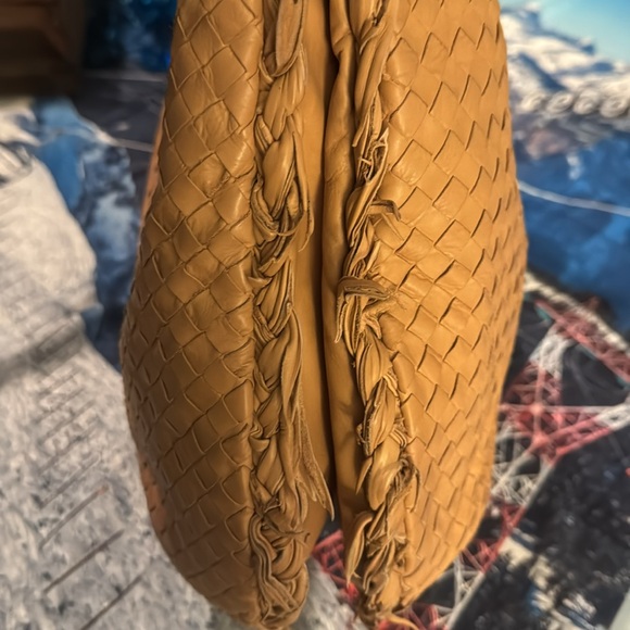 Bottega Veneta Large Travel Bag Intrecciato Leather Hobo Carmel Beige - Picture 11 of 16